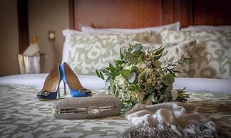 The Court Yard Hotel