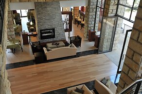 Protea Hotel by Marriott Clarens