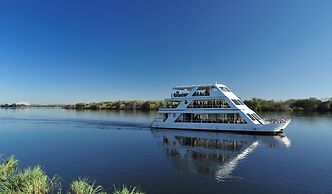 The David Livingstone Safari Lodge & Spa