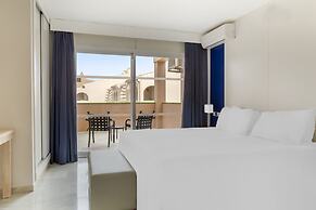 Los Amigos Beach Club