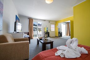 Paradice Hotel Luxury Suites