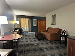 Holiday Inn Express & Suites Meriden, an IHG Hotel