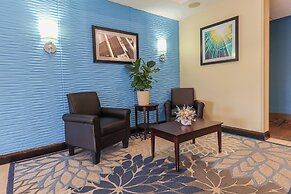 Holiday Inn Express & Suites Meriden by IHG