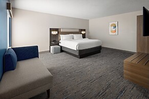 Holiday Inn Express & Suites Meriden by IHG