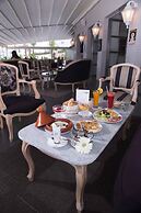 Villa Blanca Urban Hotel