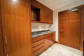 Grand Hyatt Doha Hotel and Villas