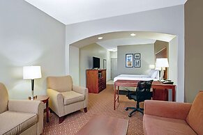 La Quinta Inn & Suites by Wyndham Fairfield TX