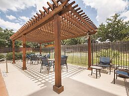 La Quinta Inn & Suites by Wyndham San Antonio Northwest