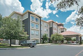 La Quinta Inn & Suites by Wyndham San Antonio Northwest