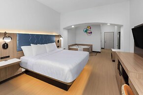 La Quinta Inn & Suites by Wyndham San Antonio Northwest