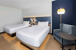 La Quinta Inn & Suites by Wyndham San Antonio Northwest