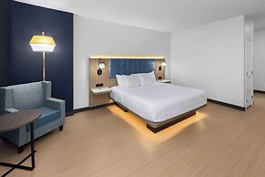 La Quinta Inn & Suites by Wyndham San Antonio Northwest