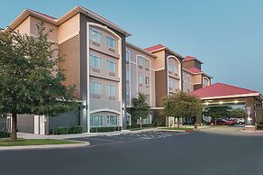 La Quinta Inn & Suites by Wyndham San Antonio Northwest