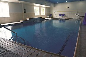 La Quinta Inn & Suites by Wyndham Orange