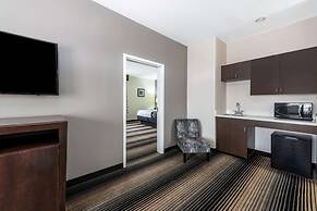 La Quinta Inn & Suites by Wyndham Orange