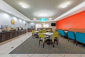 La Quinta Inn & Suites by Wyndham Orange