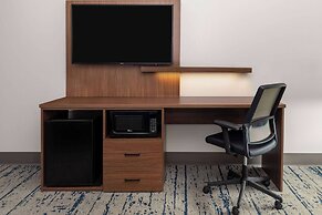 La Quinta Inn & Suites by Wyndham Angleton