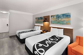 La Quinta Inn & Suites by Wyndham Angleton