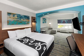 La Quinta Inn & Suites by Wyndham Angleton