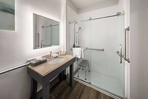 La Quinta Inn & Suites by Wyndham Angleton