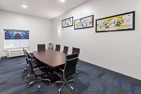 La Quinta Inn & Suites by Wyndham Angleton