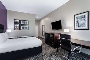 La Quinta Inn & Suites by Wyndham Huntsville Airport Madison