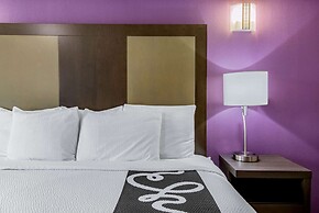 La Quinta Inn by Wyndham West Long Branch/NJ Shore Area