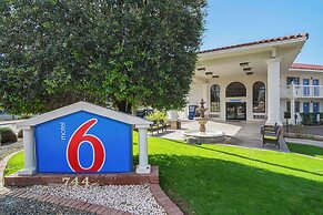 Motel 6 Chandler, AZ