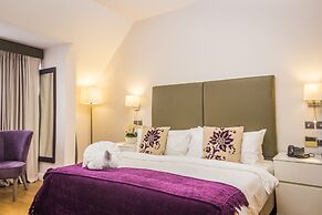 Leola Hotel lkeja