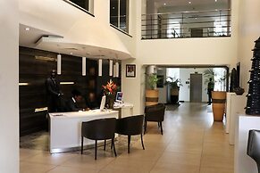 Leola Hotel lkeja