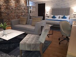 Leola Hotel lkeja