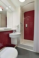 Travelodge Stratford Upon Avon