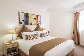 Oaks Sydney Castlereagh Suites