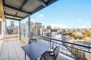 Oaks Sydney Castlereagh Suites