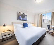 Oaks Sydney Castlereagh Suites