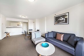 Oaks Sydney Castlereagh Suites