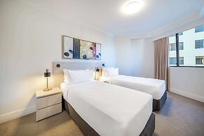 Oaks Sydney Castlereagh Suites