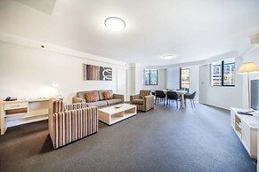 Oaks Sydney Castlereagh Suites