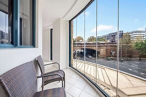 Oaks Sydney Castlereagh Suites