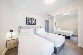 Oaks Sydney Castlereagh Suites