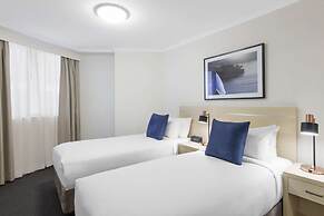 Oaks Sydney Castlereagh Suites