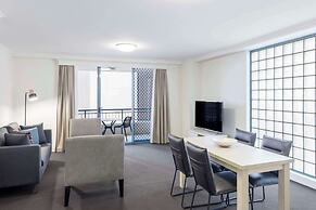 Oaks Sydney Castlereagh Suites