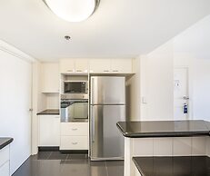 Oaks Sydney Castlereagh Suites