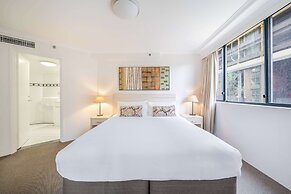 Oaks Sydney Castlereagh Suites