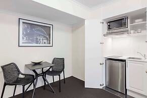 Oaks Sydney Castlereagh Suites