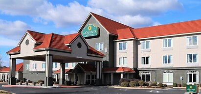 La Quinta Inn & Suites by Wyndham Russellville