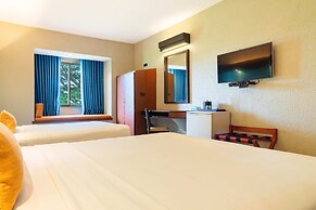 Microtel by Wyndham Eagle Ridge