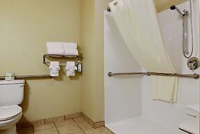 Cobblestone Inn & Suites - Brillion