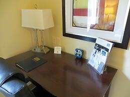 Cobblestone Inn & Suites - Brillion
