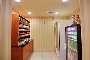 Cobblestone Inn & Suites - Brillion
